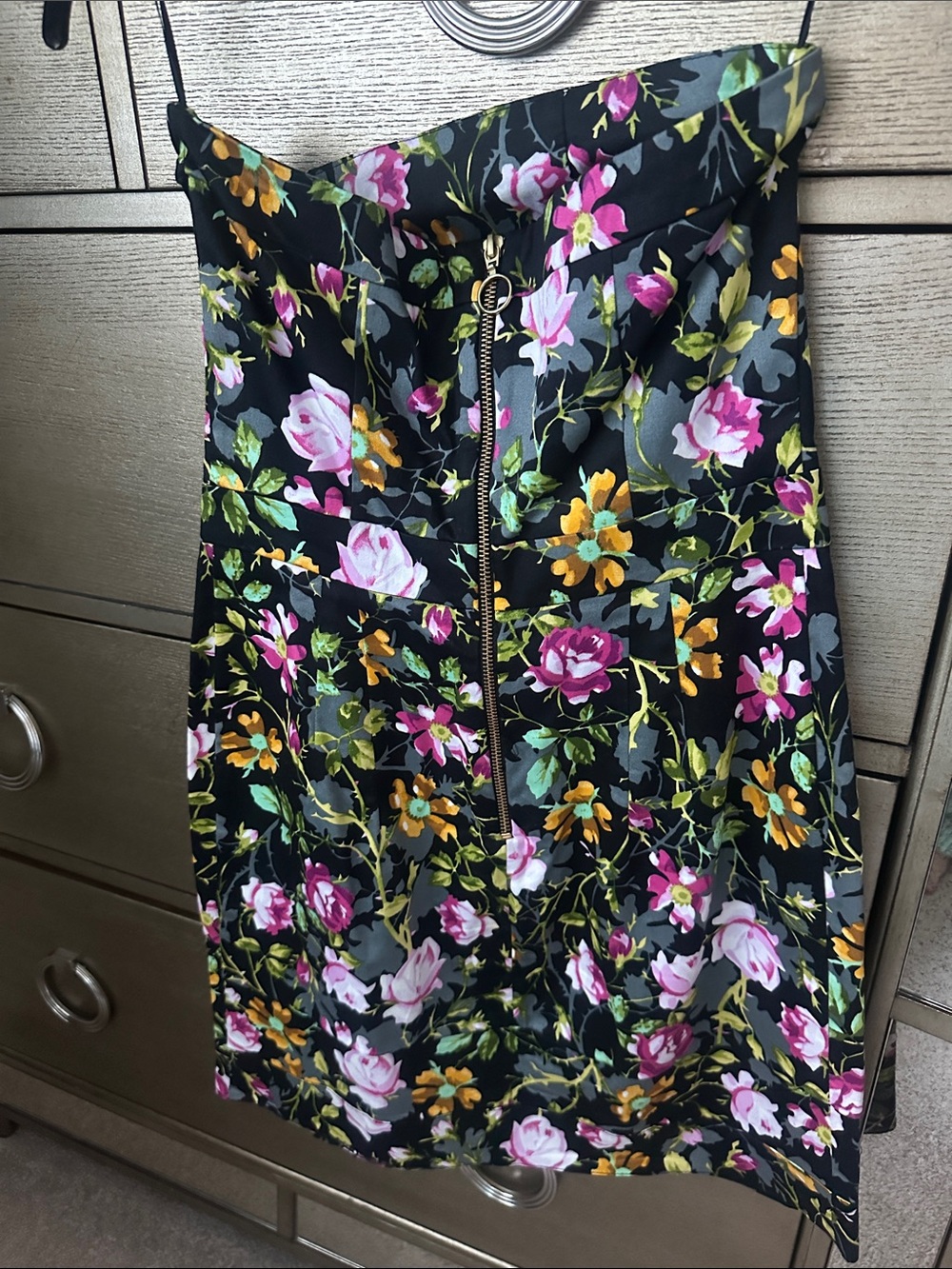🛍️SALE🛍️ Mango Black Strapless Floral Mini Cocktail Dress w/Pink & Yellow Blooms - Picture 4 of 5